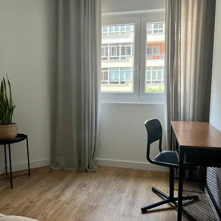Piso Exclusivo En Céntrico, Negocios, Confort *