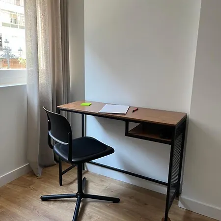 Piso Exclusivo En Centrico, Negocios, Confort Appartamento Vigo