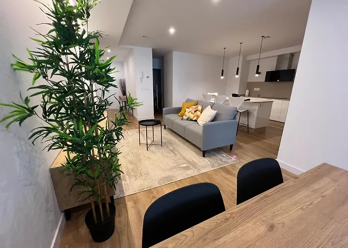 Piso Exclusivo En Centrico, Negocios, Confort * Vigo