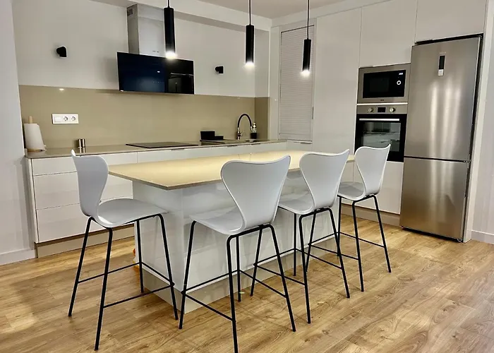 Piso Exclusivo En Centrico, Negocios, Confort * Vigo