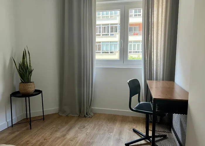 Piso Exclusivo En Centrico, Negocios, Confort *